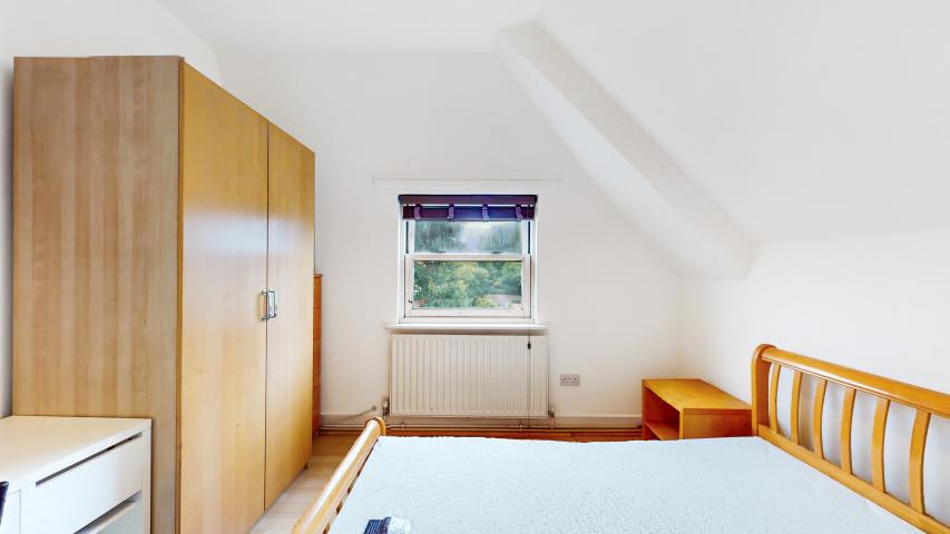 Modern Sharers Apartment Minster Road, West Hampstead